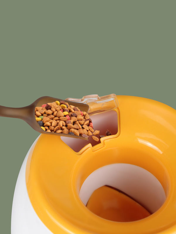 دستگاه جایزه غذا پرتاب کننده تنیس دو طرفه Pet Treat Dispenser 900g